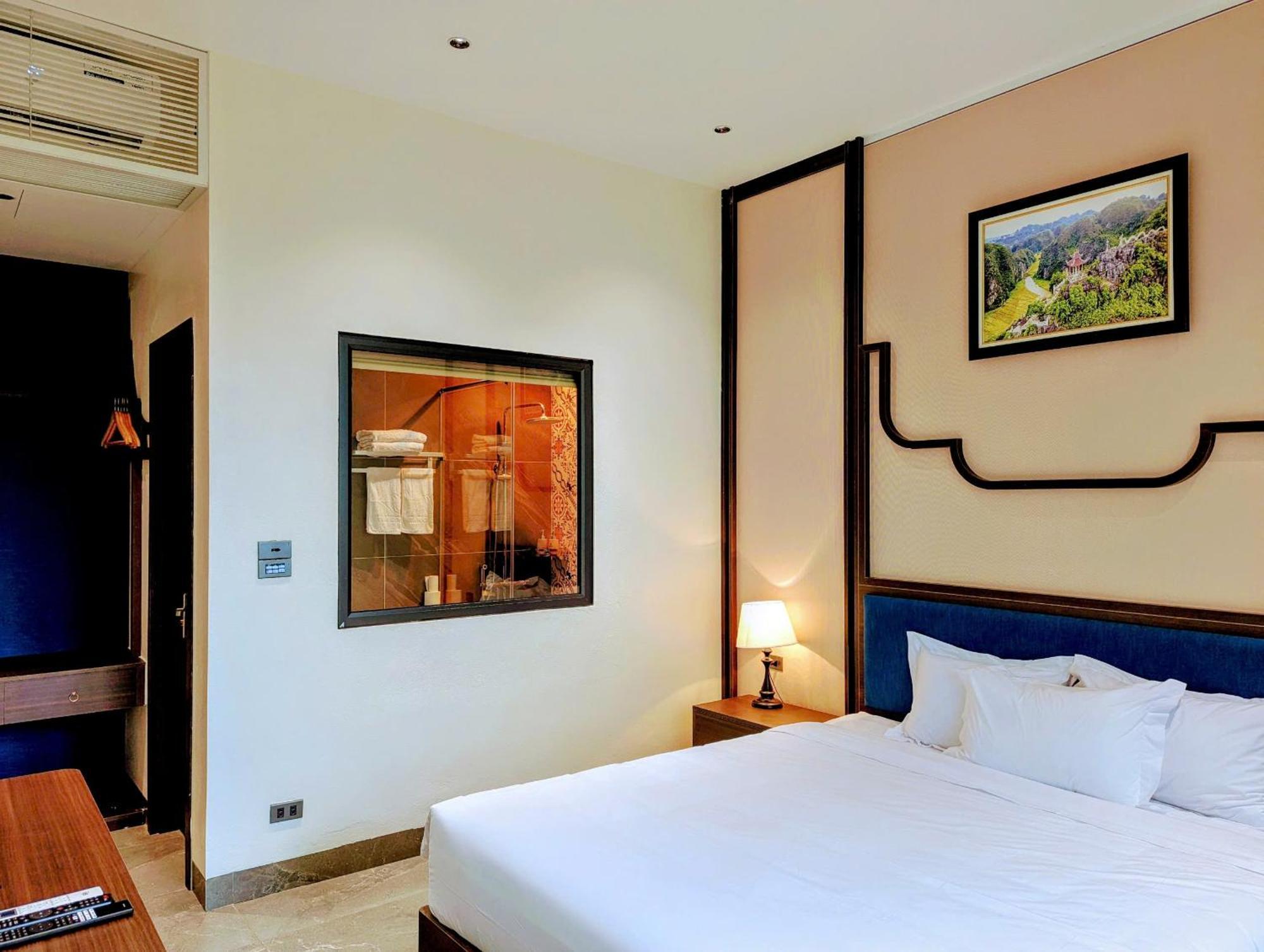 Tam Coc Center Luxury Hotel & Villa นิญบิ่ญ ภายนอก รูปภาพ